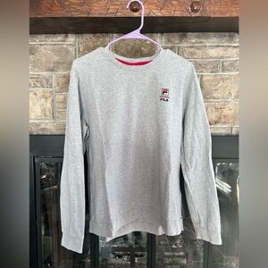 gray FILA boys/girls L long sleeve // check bio for more shipping options :)